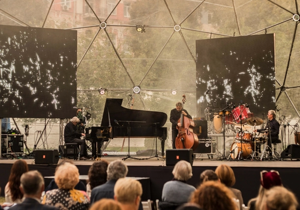 Рояль Steinway & Sons – перлина музичних подій Bouquet Kyiv Stage